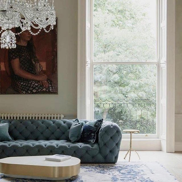 EMBRACE - Dušek Décor