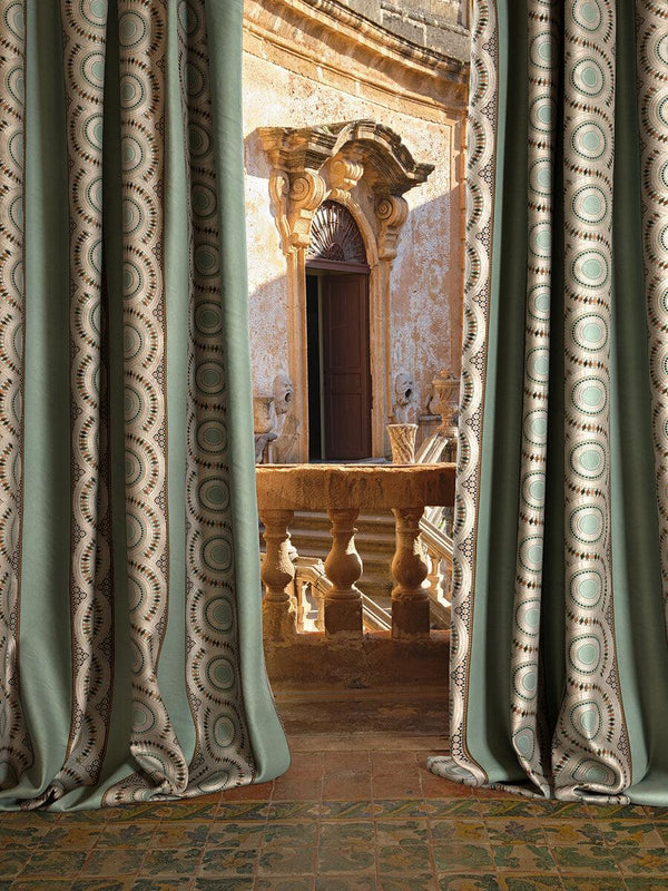 FONTANA PRETORIA - Dušek Décor